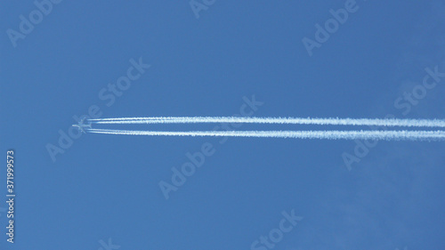 Airplane in the sky © Agnieszka