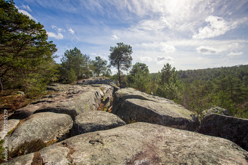 Point de vue depuis le Chaos rocheux des Gorges de Franchard à Fontainebleau