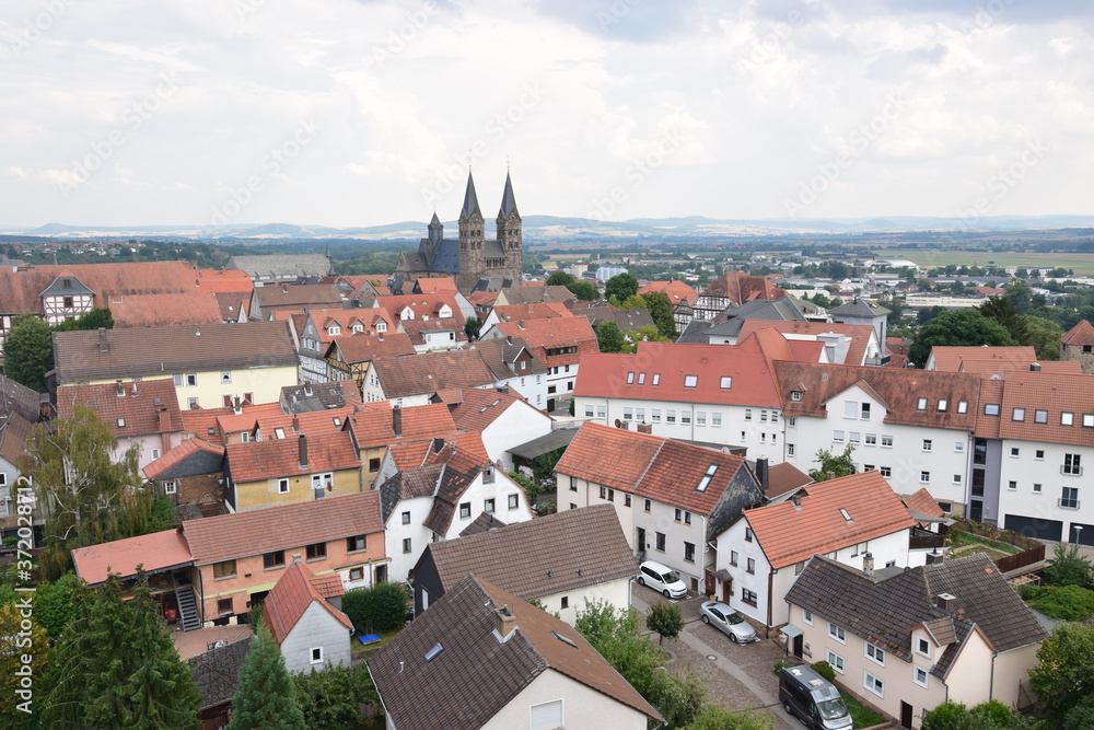 Blick auf  die Altstadt von Fritzlar mit dem romanischen Dom