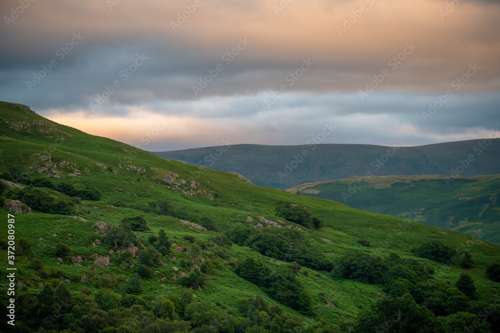 Naklejka premium krajobraz gór