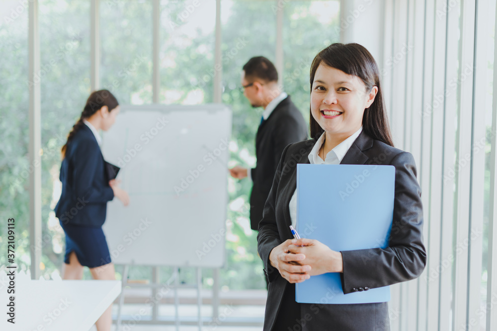Asian company meetings for presentation as statistical graphs. The secretary listened to the speaker's presentation. Asian company meetings for presentation as statistical graphs. The secretary listened to the speaker's presentation.