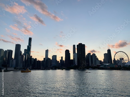 chicago skyline at sunset © Stevye