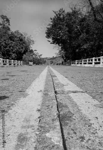 bridge on black and white © Gabriel