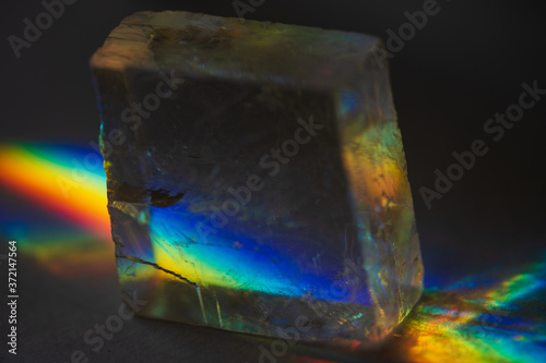 Εκτύπωση καμβά calcite crystal with prism color spectrum