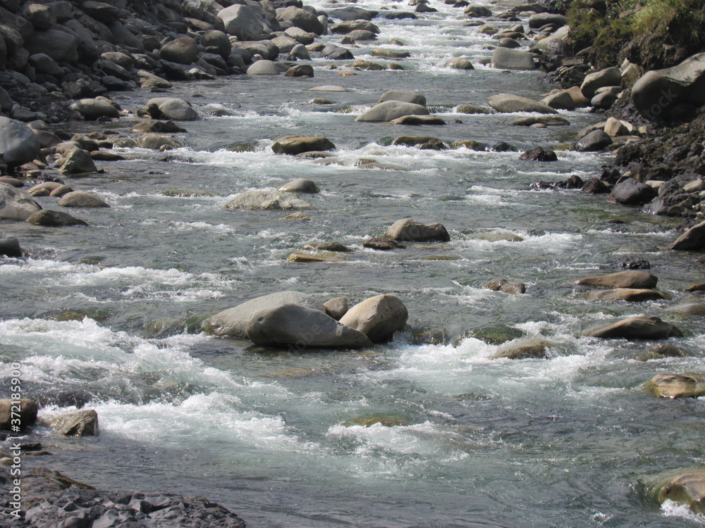 Fototapeta premium BAÑOS. ECUADOR. GREEN RIVER