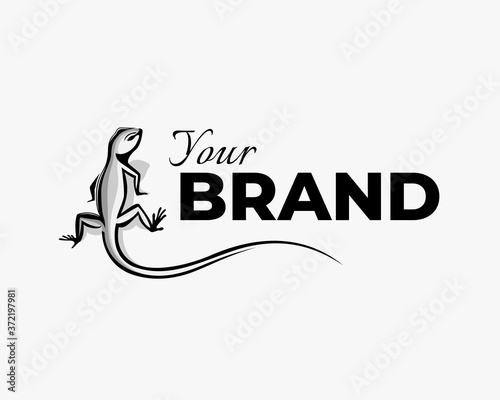 Gecko lizard iguana drawing art logo symbol design illustration