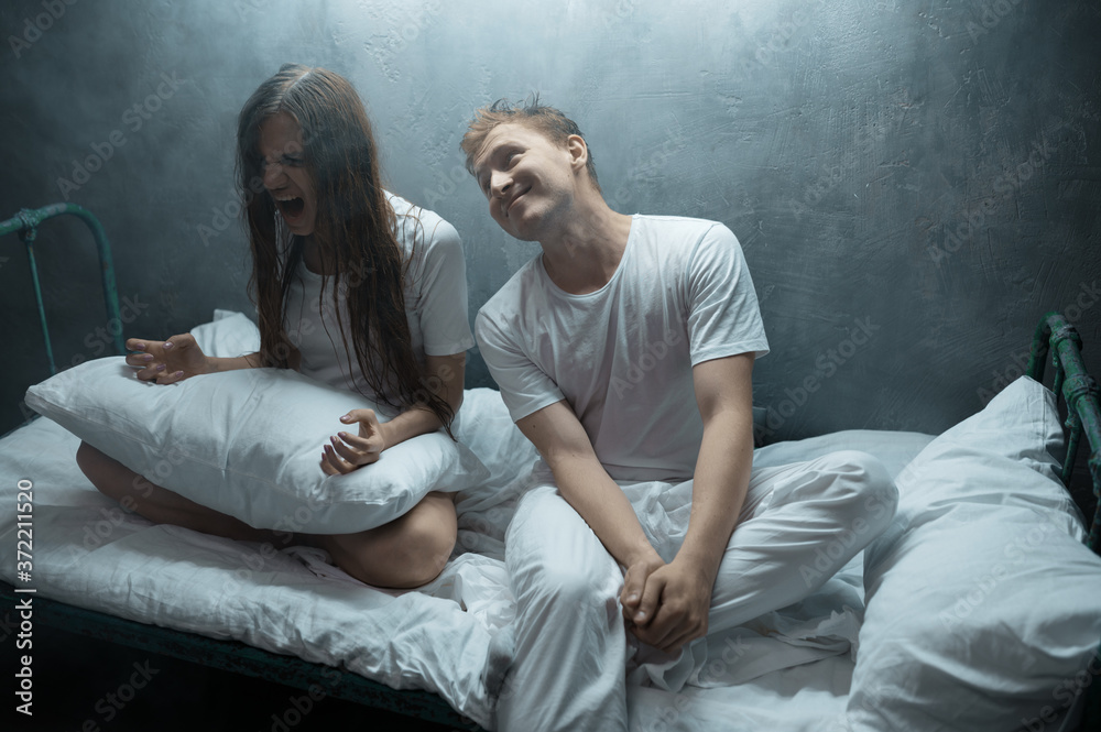 Psycho man and woman are screams in bed, hospital Psycho man and woman are screams in bed, hospital