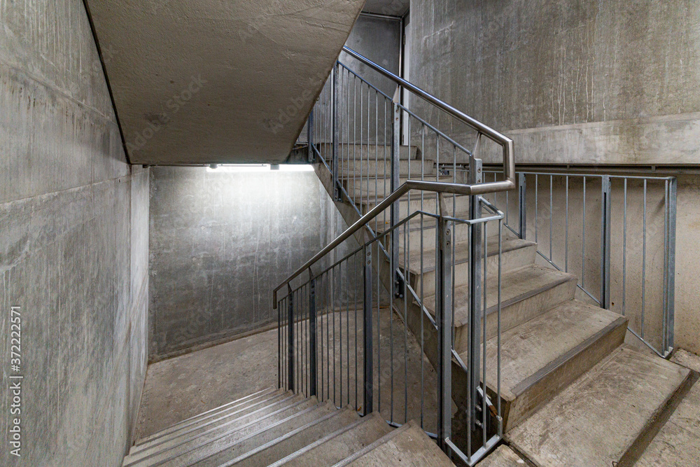 Fototapeta premium Treppenhaus, Beton,