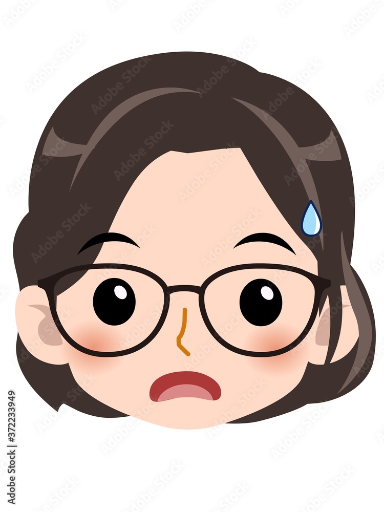 メガネを掛けた若い主婦