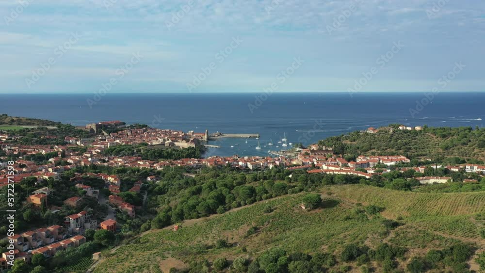 Hyperlapse approche de Collioure, la baie en accéléré Hyperlapse approche de Collioure, la baie en accéléré