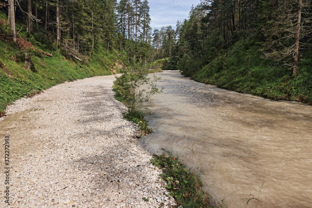 Fototapeta premium San Vigilio di Marebbe al Plan de Corones