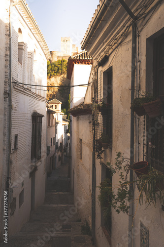 Fototapeta Naklejka Na Ścianę i Meble -  Streets from Albaicin neighborhood at Granada, Andalusia, Spain.