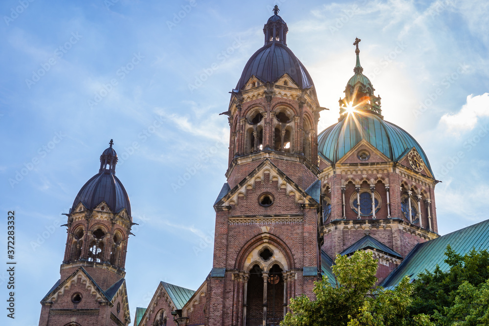 Fototapeta premium Kirche St. Anna im Lehel, München