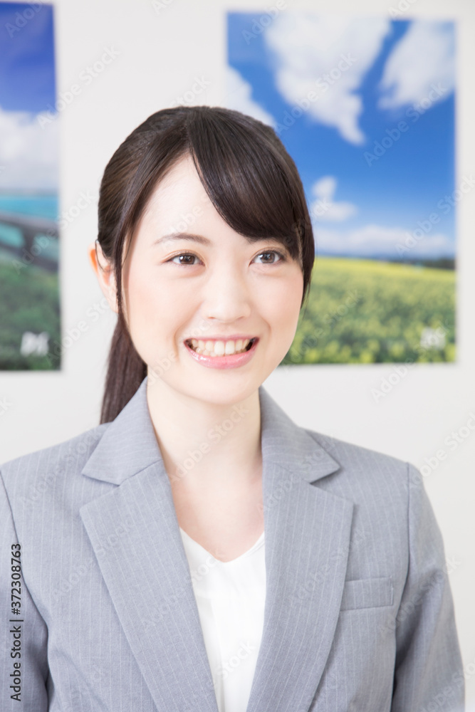 旅行代理店の女性スタッフ 旅行代理店の女性スタッフ