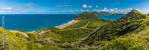 Cuadro en lienzo St Kitts stretches into the distance viewed from Timothy Hill
