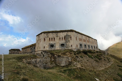 Ruine in den Alpen