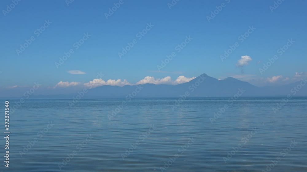 猪苗代湖と磐梯山(福島県・郡山市) 猪苗代湖と磐梯山(福島県・郡山市)