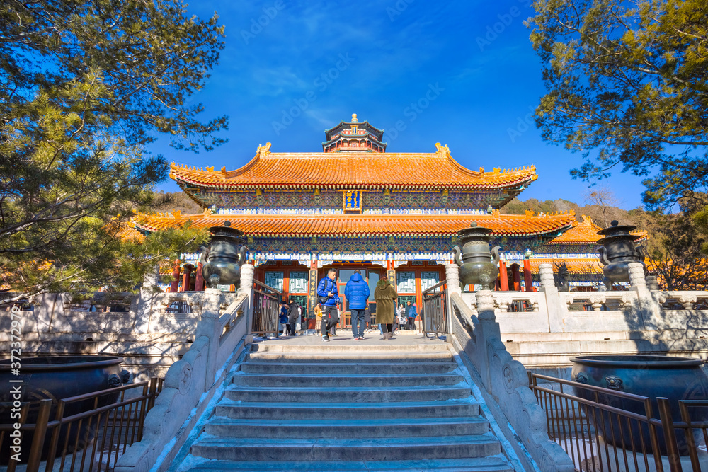 Obraz premium Hall of Dispelling Clouds (Paiyundian) at the Summer Palace in Beijing, China