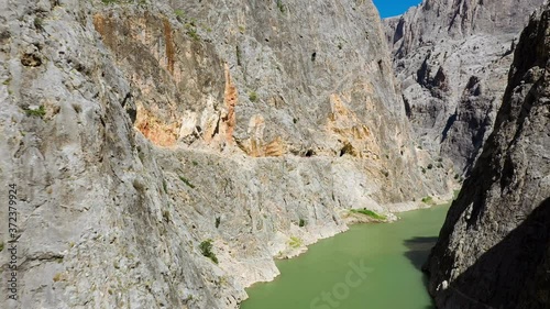 Karanlık Canyon, literally 