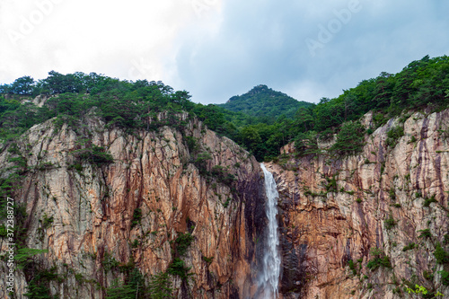  Waterfall  Daeseung fall  in sulak National park   Gangwondo  Korea