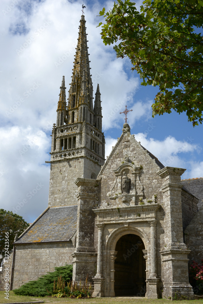 Église Notre-Dame de la Clarté et Saint-Budoc à Beuzec-Cap-Sizun dans le Finstère en Bretagne