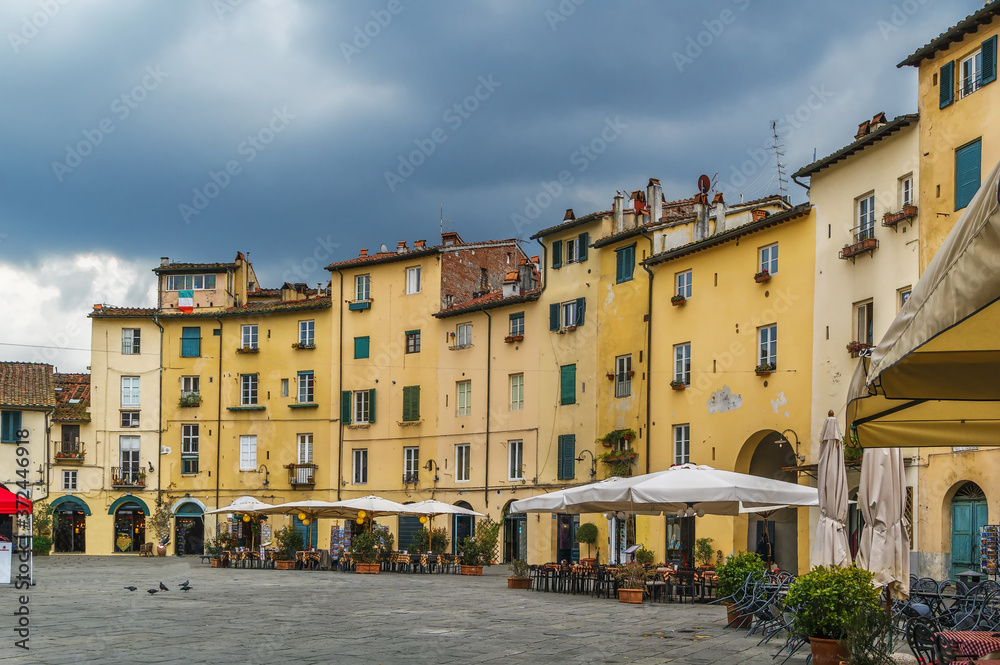 Piazza Anfiteatro, Lucca, Italy
