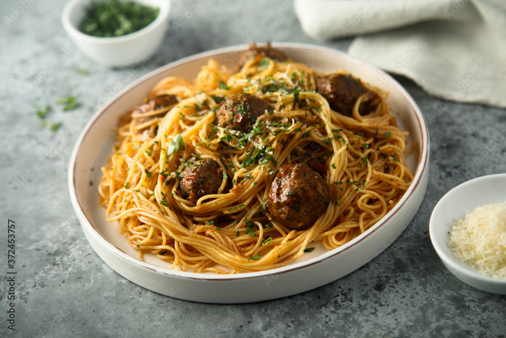 Traditional spaghetti with meatballs