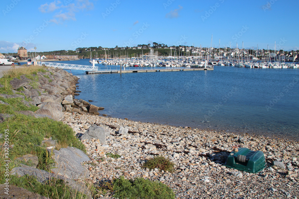 Fototapeta premium port of camaret-sur-mer (brittany - france)
