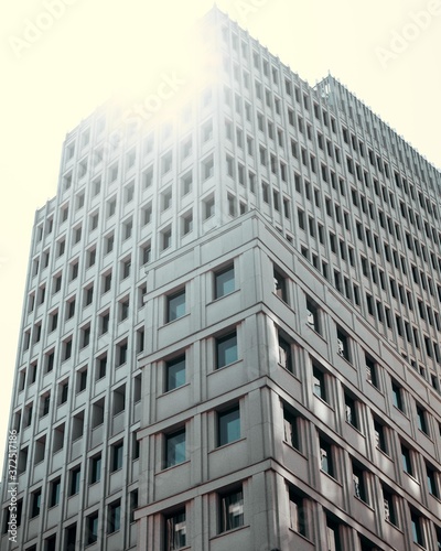 Hochhaus mit Sunflare