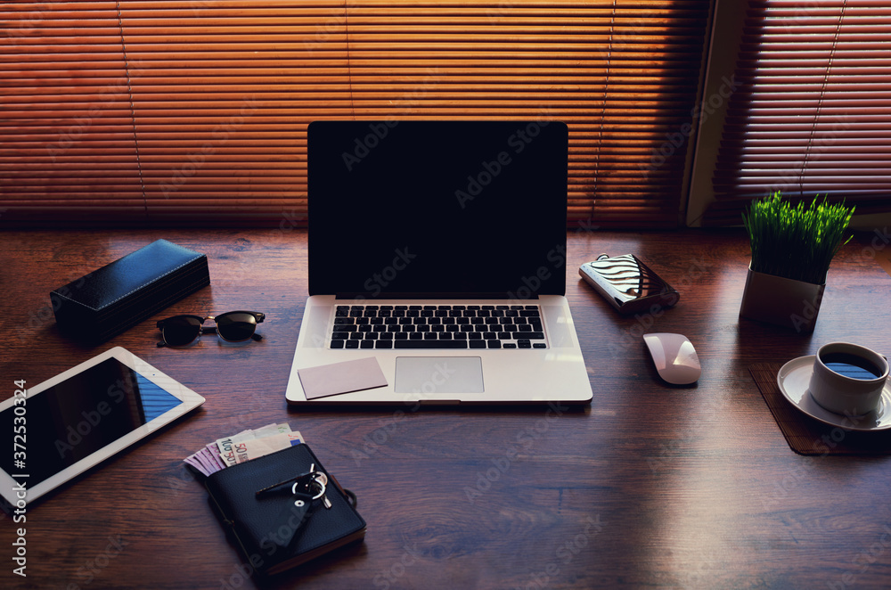 Freelancer needs workstation with accessories and euro bills, open ...