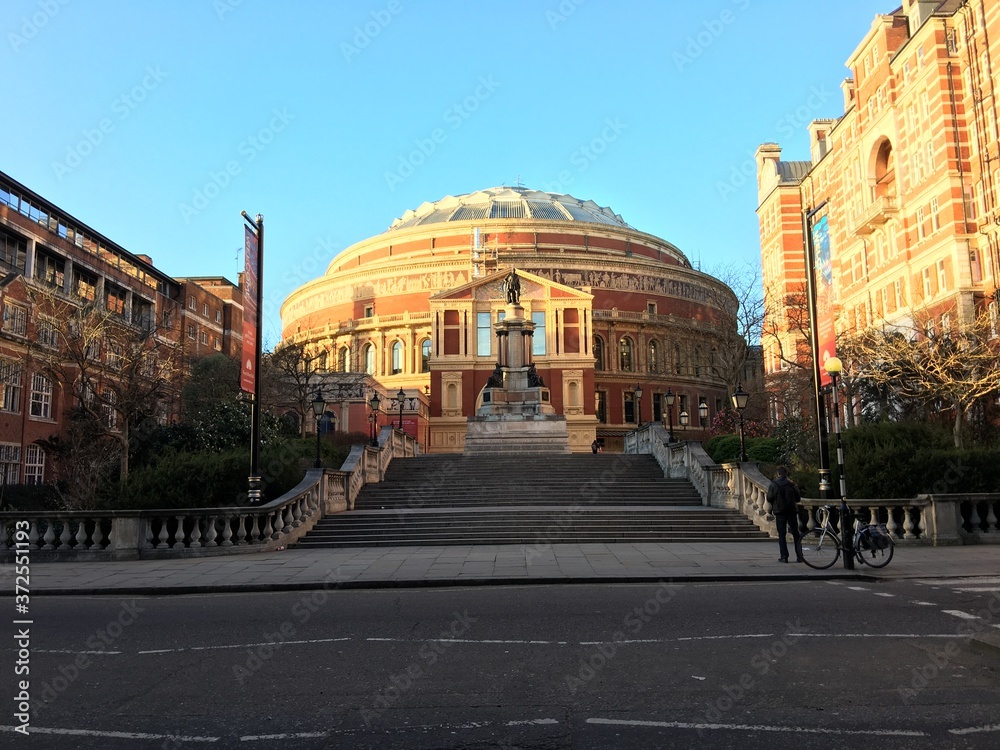 Fototapeta premium A view of the Royal Albert Hall in London