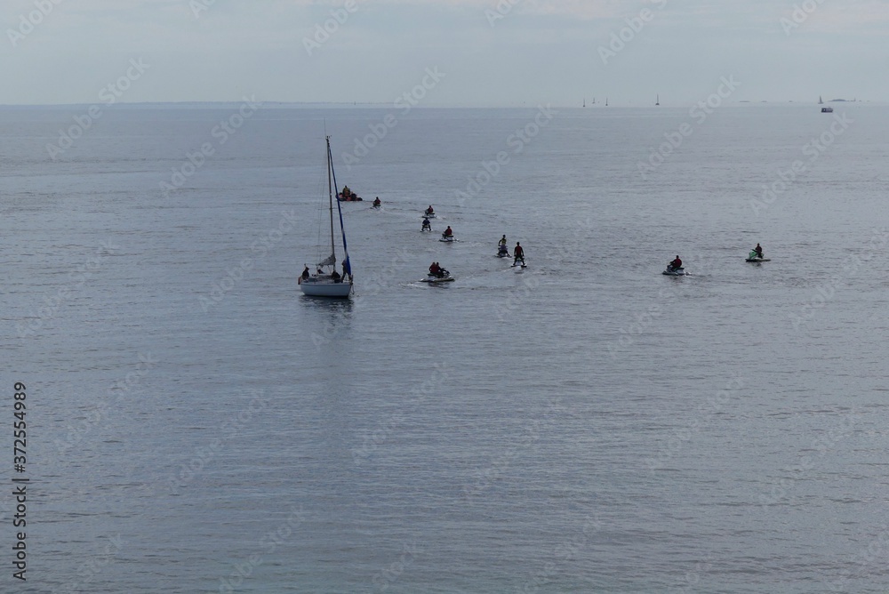 Naklejka premium Jet skiing on the ocean