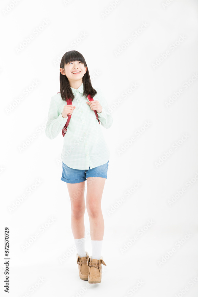 笑顔の女子小学生