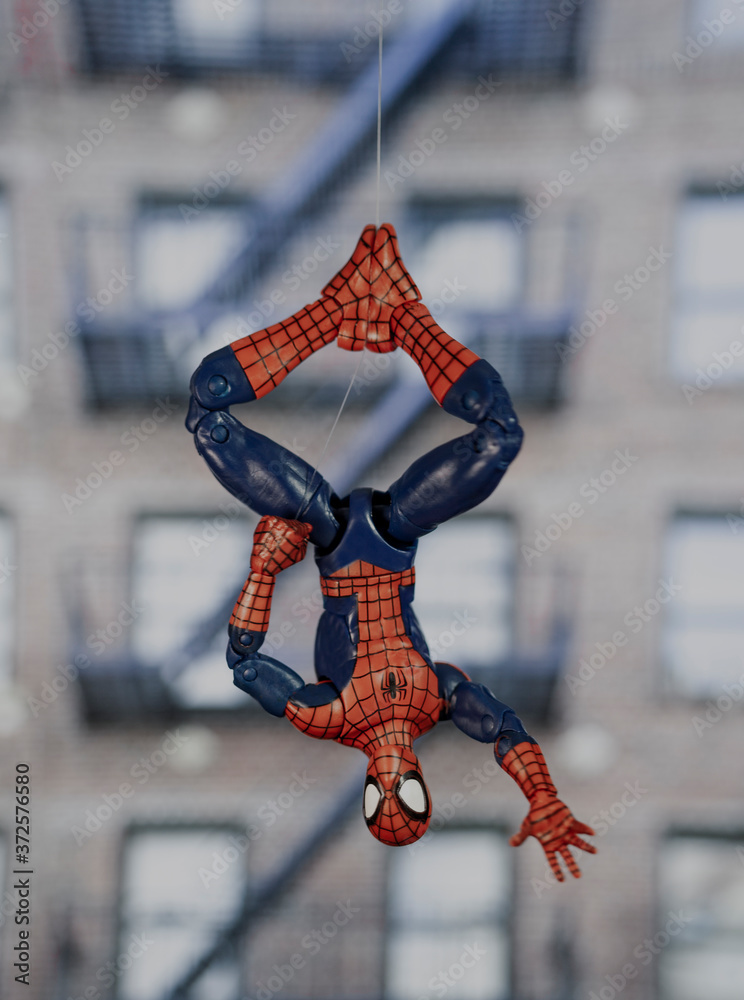 ONE:12 Collective Homemade Suit Spider-Man Figure SOLD OUT! - Marvel Toy  News