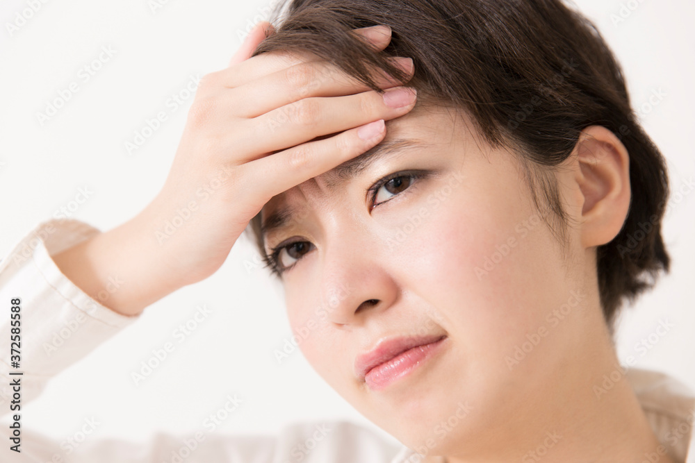 体調不良の女性 体調不良の女性
