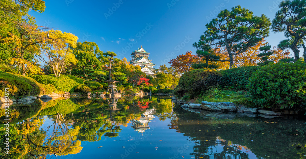 Fototapeta premium Osaka Castle in Osaka