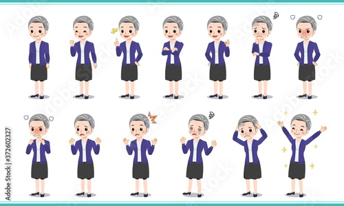 おしゃれな年配の女性