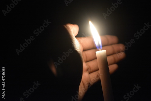 Bilde på lerret Save the light given by the almighty not by the people.
