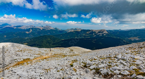 Parajes durante la subida al monte Ezkaurre/Ezcaurre situado entre navarra y huesca photo