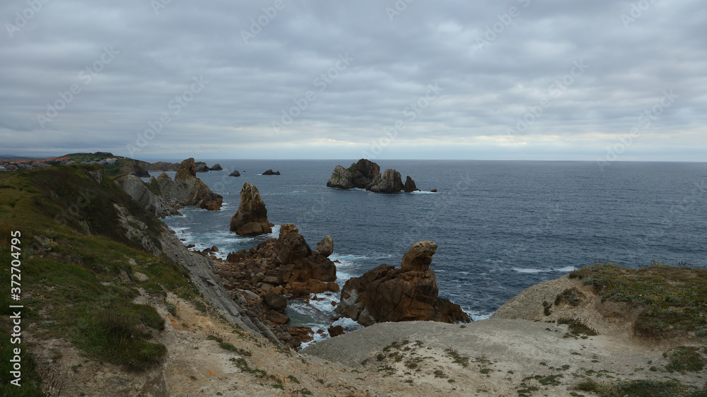 Urros de Liencres en la Costa quebrada, Cantabria