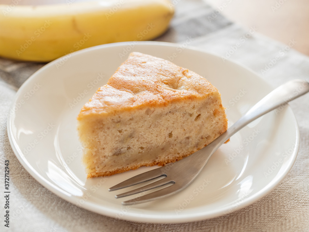 皿の上のバナナケーキ 皿の上のバナナケーキ