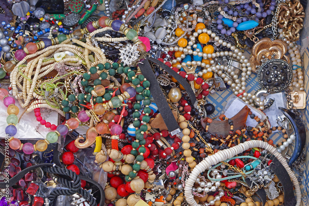 Fototapeta premium Bijoux necklaces at flea market