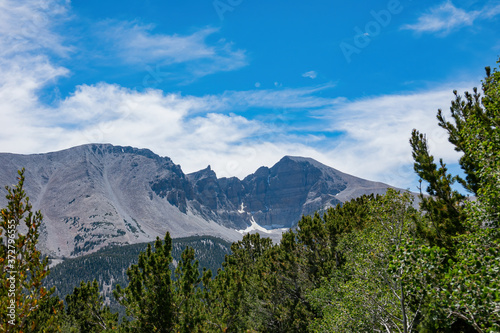 Sunny view of the beautiful Wheeler Peak © Kit Leong