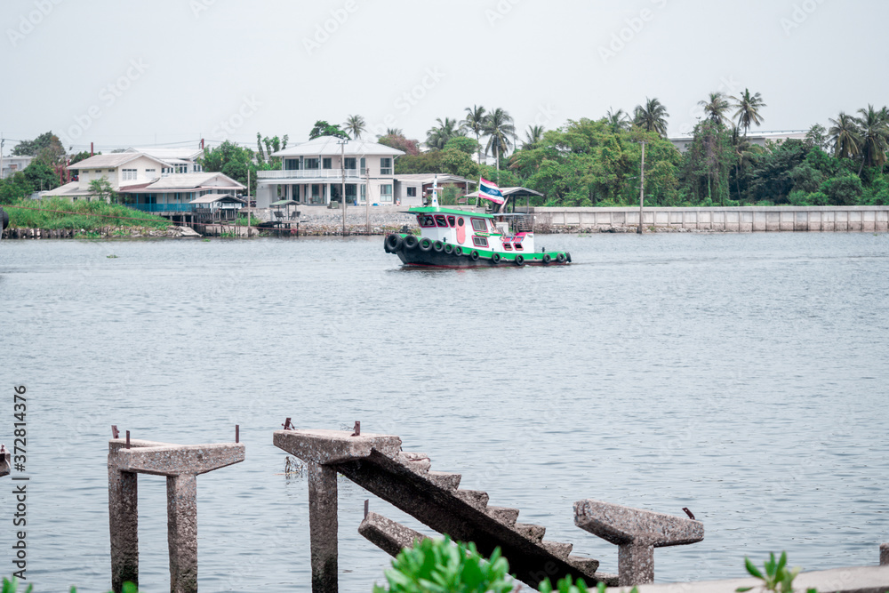 Fototapeta premium boat on the river