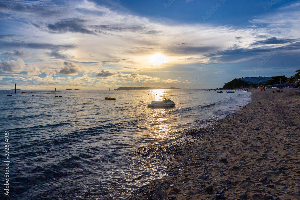 Landscape of Samae Beach in sunset time at Kohlan, Pattaya, Thailand. Landscape of Samae Beach in sunset time at Kohlan, Pattaya, Thailand.