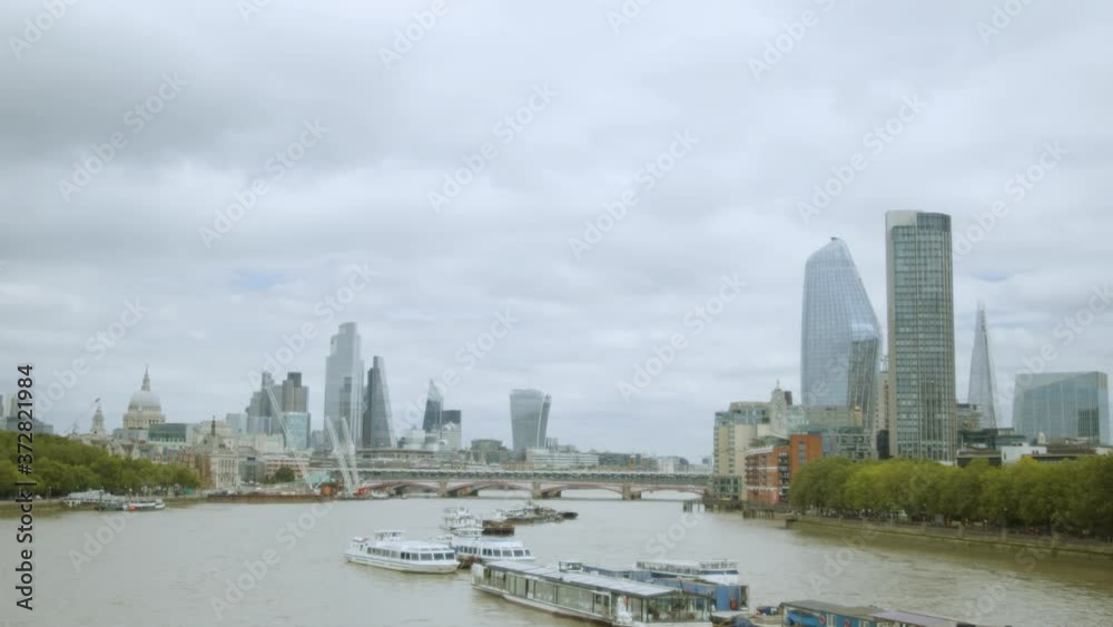 Bridges, skyscrapers and other landmarks on the Thames in central London Bridges, skyscrapers and other landmarks on the Thames in central London