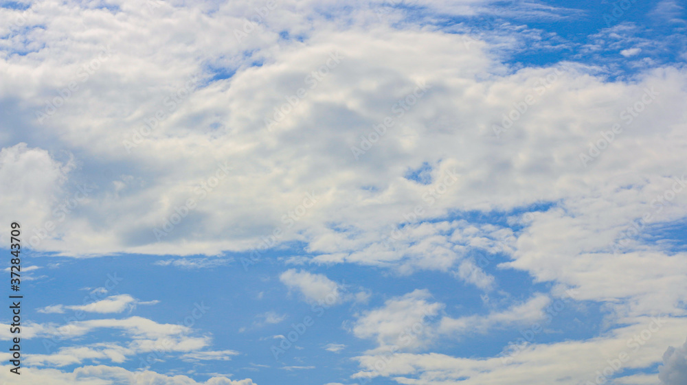 Fototapeta premium Blue sky with clouds nature