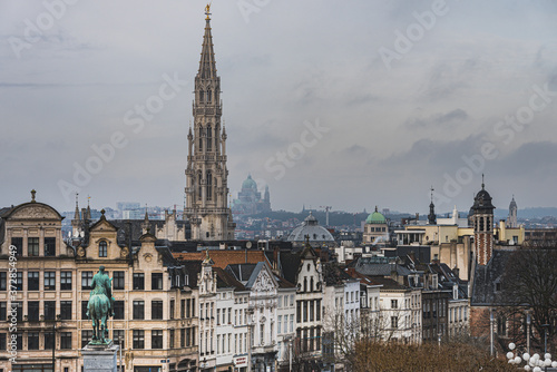 Fototapeta Naklejka Na Ścianę i Meble -  Bruxelles architectural view from Mont des Arts (Kunstberg) with Roi Albert watching over the gothic classical old town with its historical facades conveys cultural concept - Brussels, Belgium