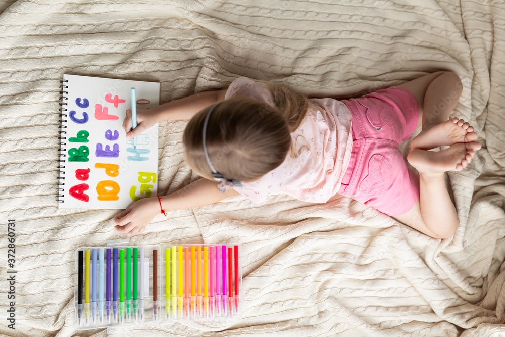 Little child learn english online at home. Homeschooling and distance ...