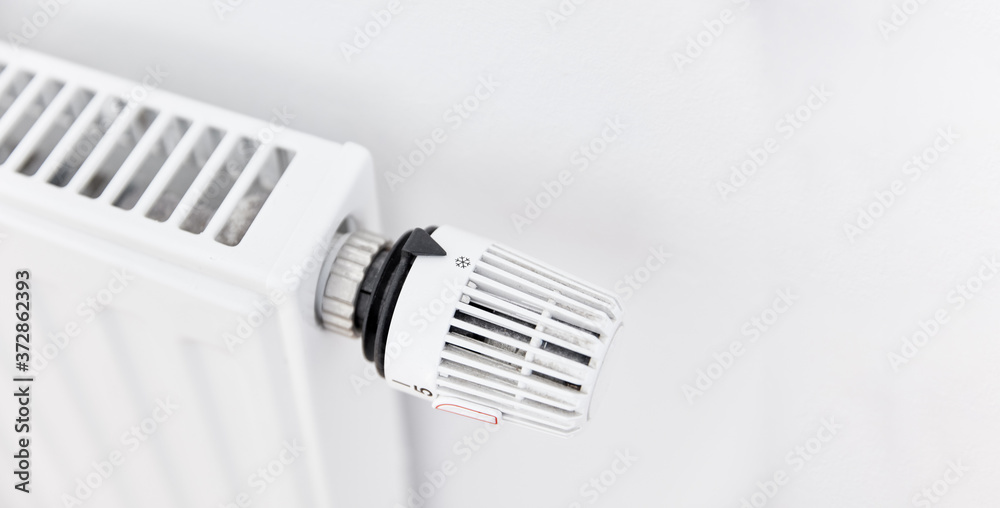 Thermostat von Heizung ist aus um Energie zu sparen Thermostat von Heizung ist aus um Energie zu sparen